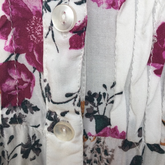 Torrid floral print pin tuck button long sleeve 1x - Picture 6 of 10